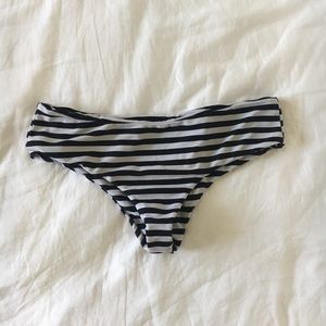 Mikoh Bondi bottom size Small